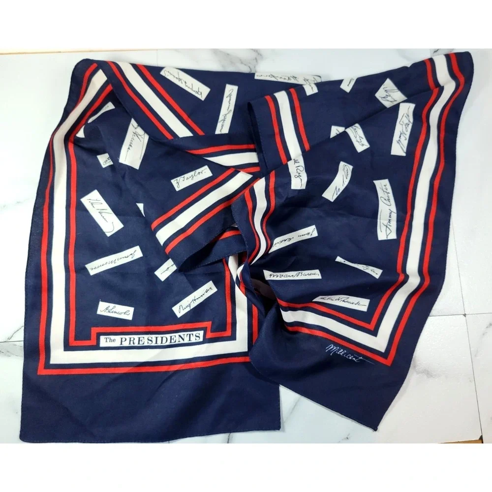 VTG Millicent 'The Presidents' Signature Rectangle Scarf Blue Red/ White Boarder